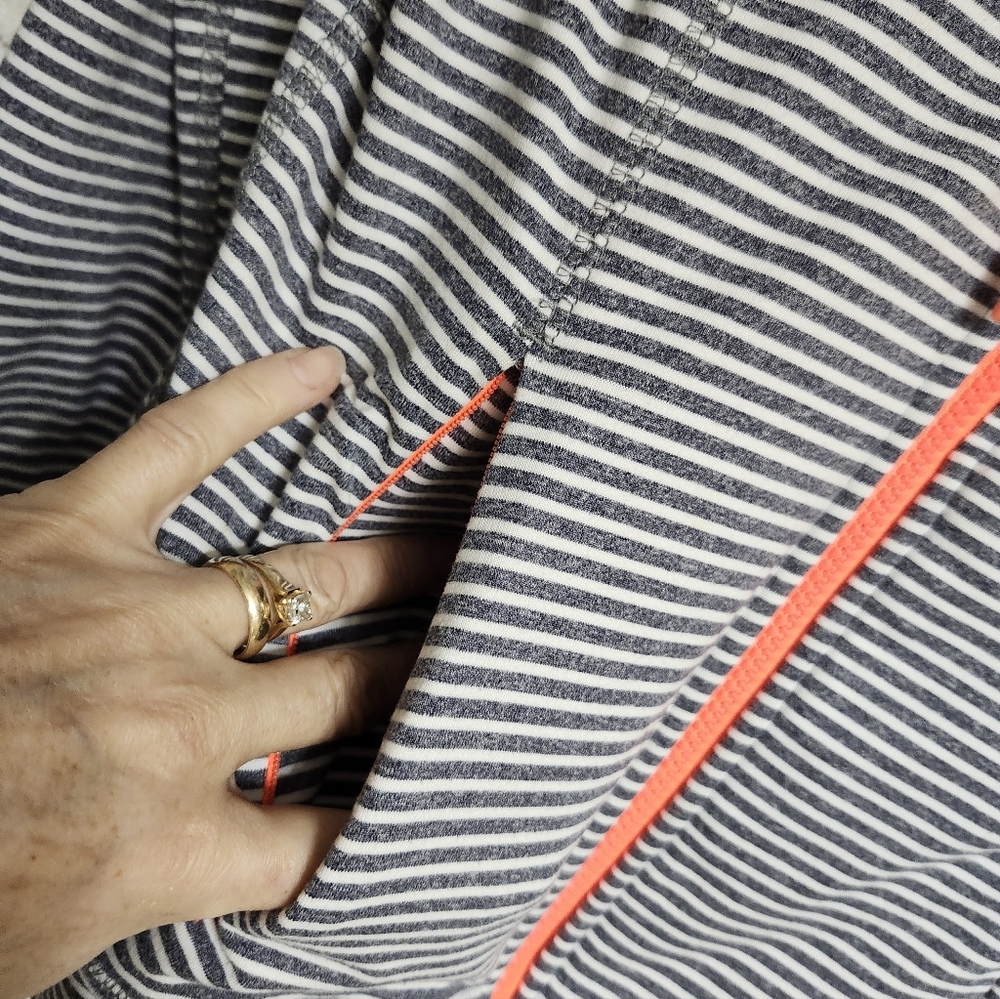 Nwot, Shambhala Striped Women's Hoodie with Orange Accents. - Picture 8 of 10